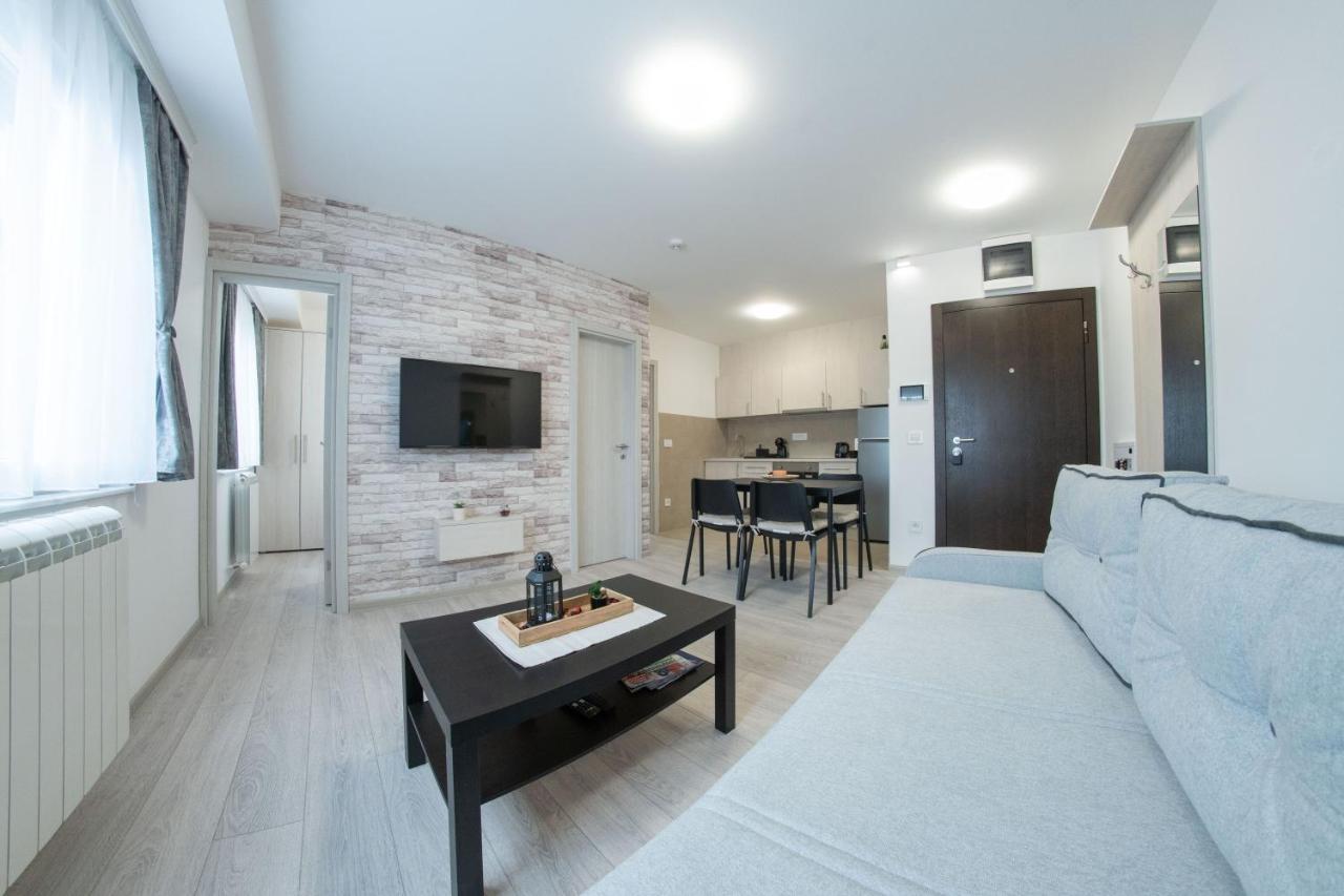 Pegasus Apartments Belgrado Exterior foto